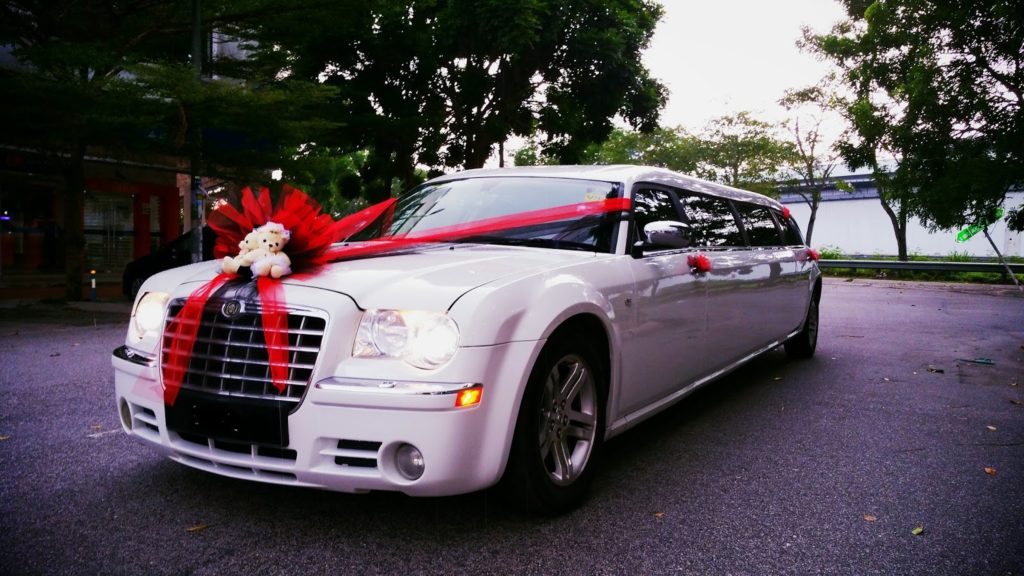 8 Tips To Decorate A Limo For Your Wedding 2023 Guide Weddingstats