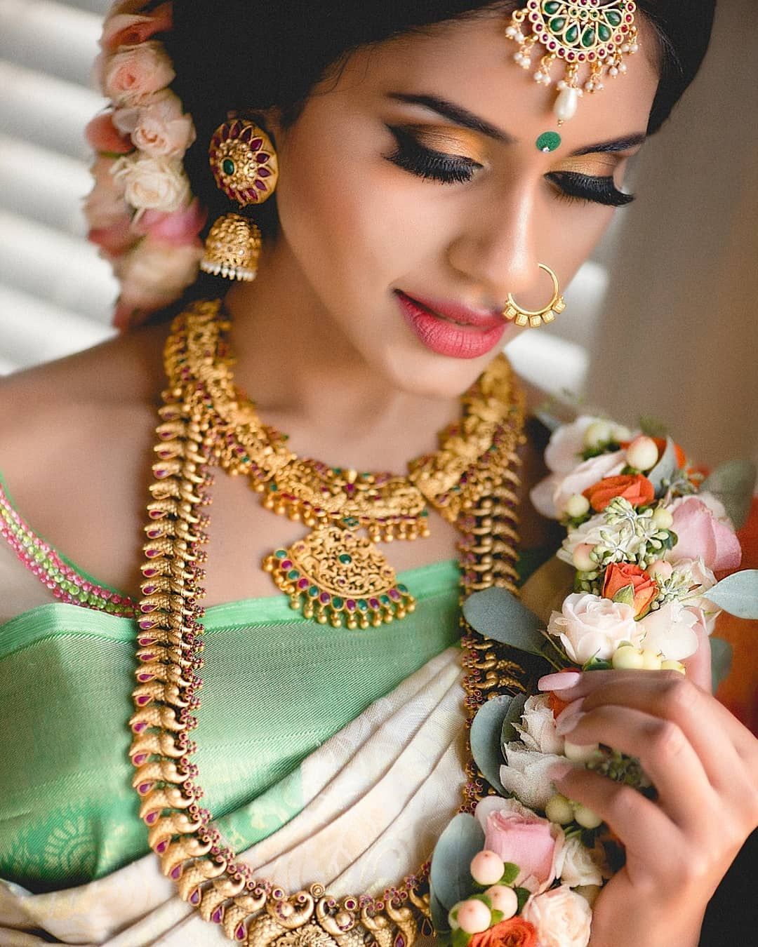 5 Tips For Traditional South Indian Bridal Makeup Looks 2023 Guide Weddingstats 