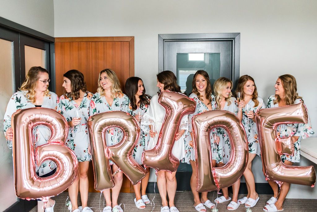 7 Tips on How To Dress For A Hen Party WeddingStats — free download