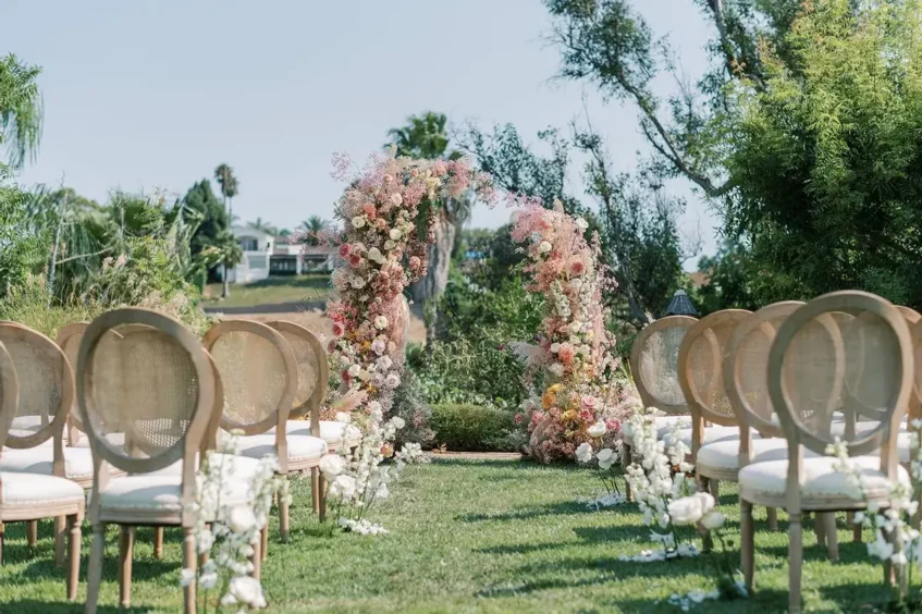 Guest Comfort wedding furniture