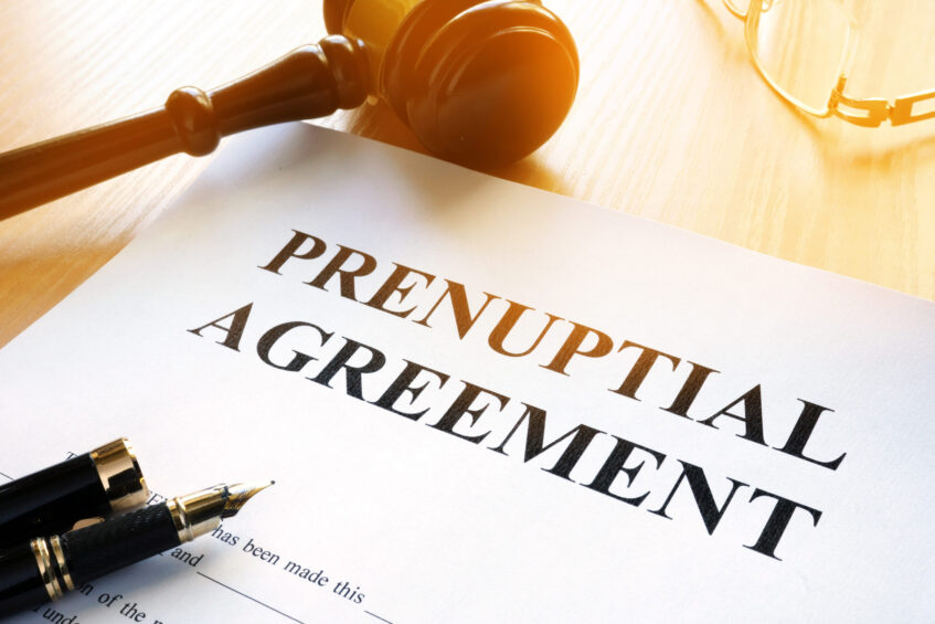 Prenuptial,Agreement,On,A,Table.